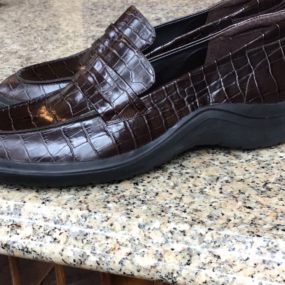 RALPH LAUREN LOAFERS. Never worn